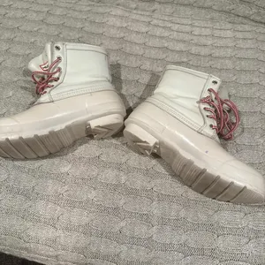 Hunter Women's Cream and White Boots Size 9 thumbnail 4