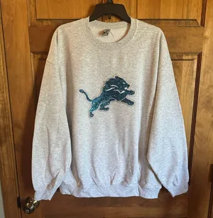 Detroit Lions sweater! NFL Gray Sweatshirt with Blue sequins Lion Logo size XXL thumbnail 3