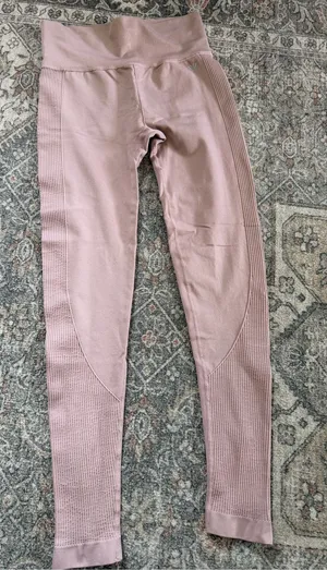 High-Waist Athletic Leggings thumbnail 1