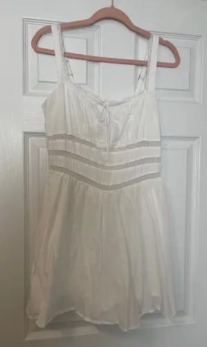 White Lace-Trim Skort thumbnail 1