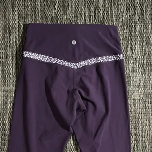 Lululemon Legging Align Pant Nulu Miss Mosaic Lilac Deep Zinfandel Size 6 thumbnail 4