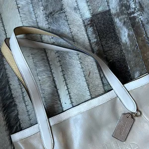 COACH Vintage Horse and Carriage Leather Tote Bag Creme thumbnail 4