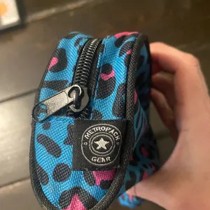 Vibrant Blue and Pink Leopard Print Bag thumbnail 2