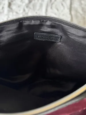 Victoria's Secret Burgundy Satchel with Black Handles thumbnail 7