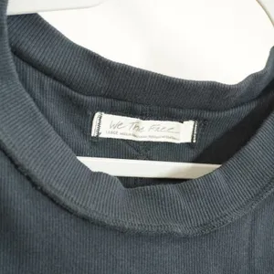 Free People We The Free Size Large Muscle Tank Black Excellent Ribbed Curved Hem Top thumbnail 3