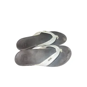 ✨Reef Women’s Cushion Court Sz 10 Sandals✨ thumbnail 6