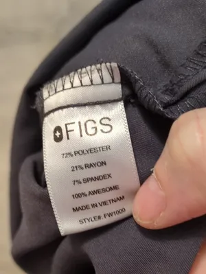 Figs Catarina One Pocket Gray Scrub Top Size Medium thumbnail 4