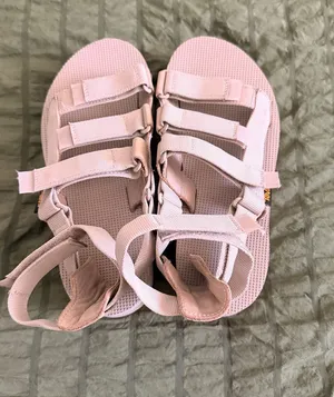 Teva Mevia Flatform Sandals size 7 thumbnail 1