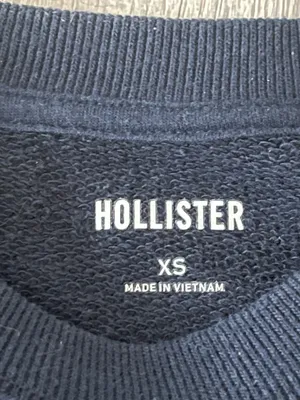 Hollister Crewneck  thumbnail 2