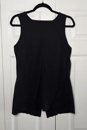 Athleta‎ Essence Split Back Tank Womens Size M Black Activewear Yoga Nylon Gym thumbnail 1