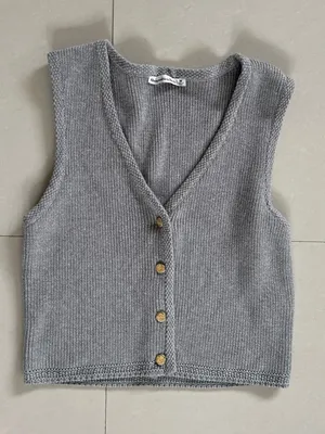 Abercrombie & Fitch Gray Knit Button-Front Tank Vest thumbnail 1