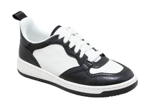NWT wild fable Womens Netty Fashion Sneakers with Memory Foam Insole Black 11M thumbnail 1