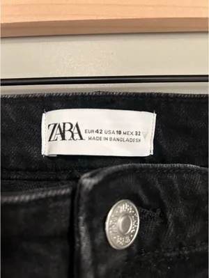 Zara high rise stove pipe jeans thumbnail 3