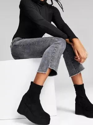Wild‎ Pair Earlee Faux Suede Platform Ankle Boots Chunky Booties Black NEW 9.5 thumbnail 1