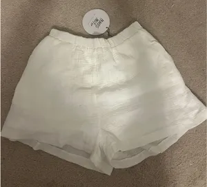 Princess Polly White Shorts thumbnail 1