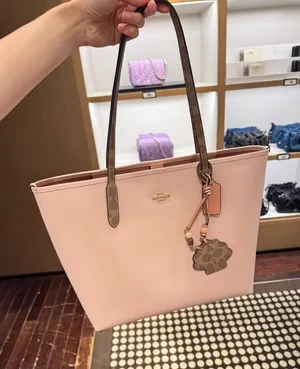 NWT Coach City Tote Bag With Shell Charm CBH78, Cream/Tan thumbnail 1
