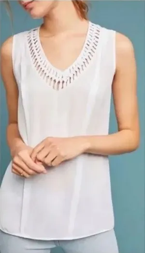 ✨Anthropologie Maeve La Vista White Cutout V-Neck Structured Tank✨ thumbnail 1
