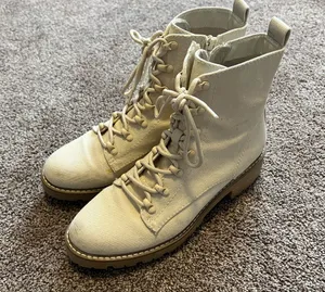 Universal Threads Cream Combat Boots with Durable Soles thumbnail 1