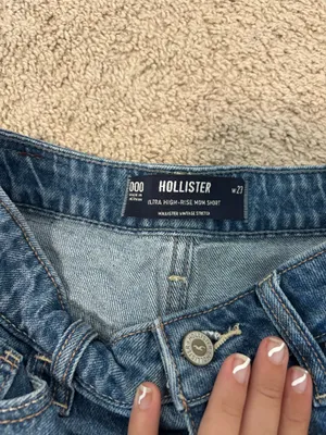 Hollister Ultra High-Rise Mom Shorts thumbnail 5