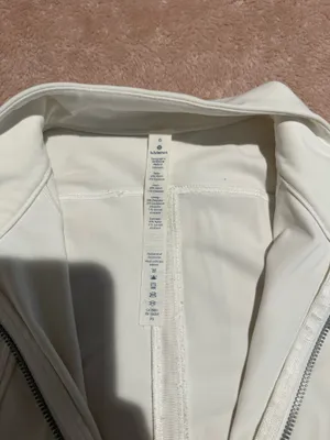 Lululemon Jacket thumbnail 2