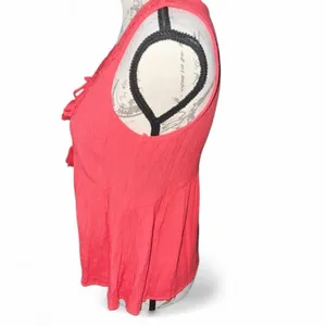 Coral Sleeveless Embroidered Lace Top W Keyhole Details & Tassel Ties thumbnail 3