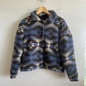 WOOLRICH Vtg Sherpa Aztec Fleece Deep Pile Blue Black Jacket Coat Womens Medium thumbnail 1
