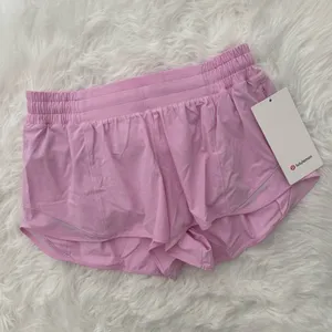Lululemon Hotty Hot Low Rise Lined Short 2.5" Vita Pink Size 8 thumbnail 3