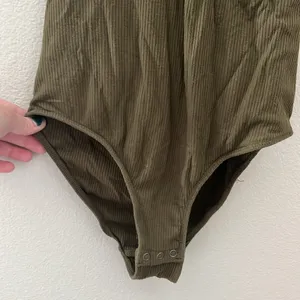 Abercrombie and Fitch Ribbed Tanktop Bodysuit | Size Medium thumbnail 3