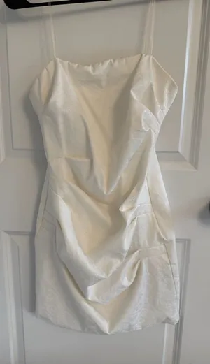 Vestique White Mini Dress thumbnail 1
