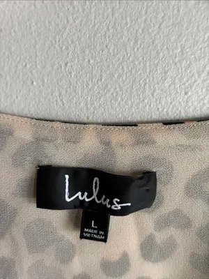 Lulus Leopard Print Faux Wrap Peplum Top Puff Sleeve Size Large thumbnail 3