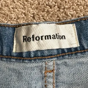 Reformation‎ Julia High Cigarette Jean thumbnail 3