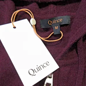 NWT Quince Mongolian Cashmere Full-Zip Hoodie in Burgundy Sweater M thumbnail 2