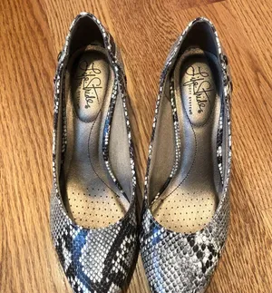 Faux snakeskin heels Size 7.5 thumbnail 2