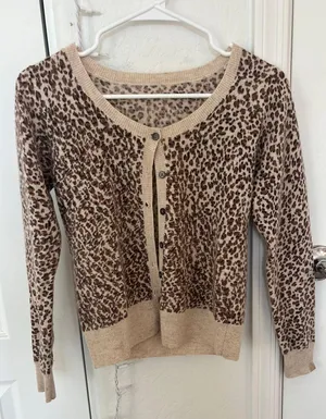 Light cheetah print cardigan, trendy thumbnail 3