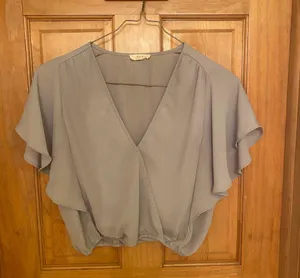 Cropped Top Blouse Size M thumbnail 1