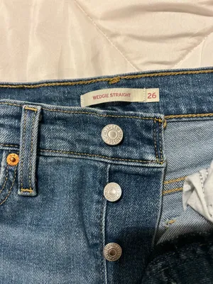 Levi’s Wedgie Straight Jeans thumbnail 6