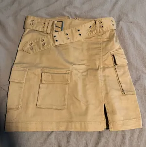Juicy couture skirt thumbnail 1