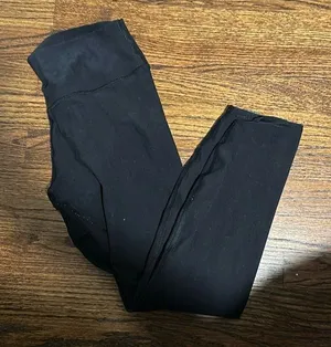 Alo Leggings thumbnail 1