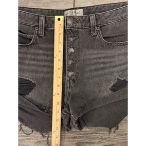 We The Free Free People Distressed Denim Shorts Washed‎ Black Size 31 Button Fly thumbnail 7