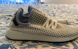 Tennis Shoe thumbnail 1