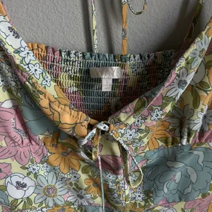 WAYF Floral Spaghetti Strap Dress Large thumbnail 4