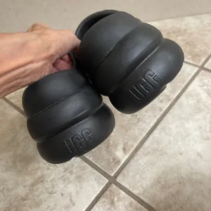 UGG women 7.5/8 & youth big kids K6/Black Clogs Slides Slip On Shoes unisex EUC thumbnail 4