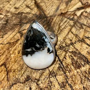White Buffalo Turquoise Ring Size 7 1/2 Black thumbnail 5