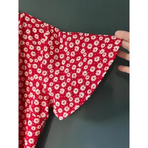 Red and White Floral Wrap Top by ONE Clothing - Size XS thumbnail 5