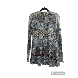 ✨FREE PEOPLE: New World Snow Lace Split Fly Away Top✨ thumbnail 8