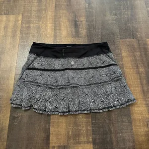 Lululemon Pace Rival Skirt Black White Floral Running Tennis Skort Size 8 thumbnail 6