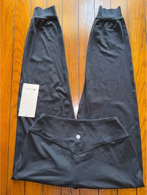 Lululemon Align Jogger High Rise 28” Black Size 4 NWT thumbnail 1