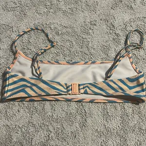 Triangl swim top thumbnail 2