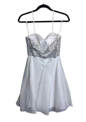 La Femme PARIS White Silver Sequined Open Back Cocktail Party Dress 0 thumbnail 4