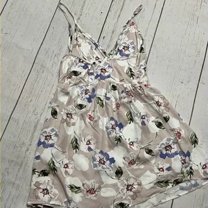 Oneill gray floral spaghetti strap dress nwt thumbnail 5